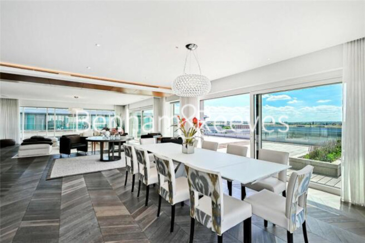 3  bedrooms flat to rent in Faulkner House, Fulham Reach, W6-image 3