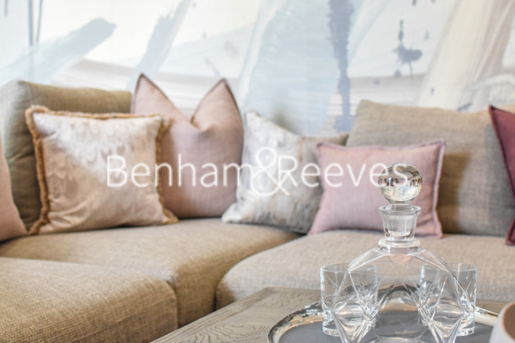 2  bedrooms flat to rent in Faulkner House, Penthouse,W6-image 13
