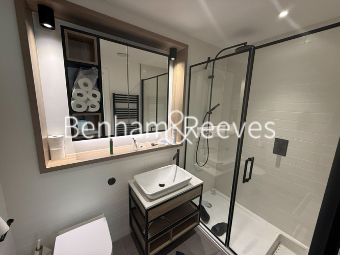2  bedrooms flat to rent in Handley House, Glenthorne Road, W6-image 4