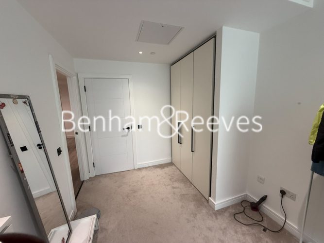 2  bedrooms flat to rent in Handley House, Glenthorne Road, W6-image 8