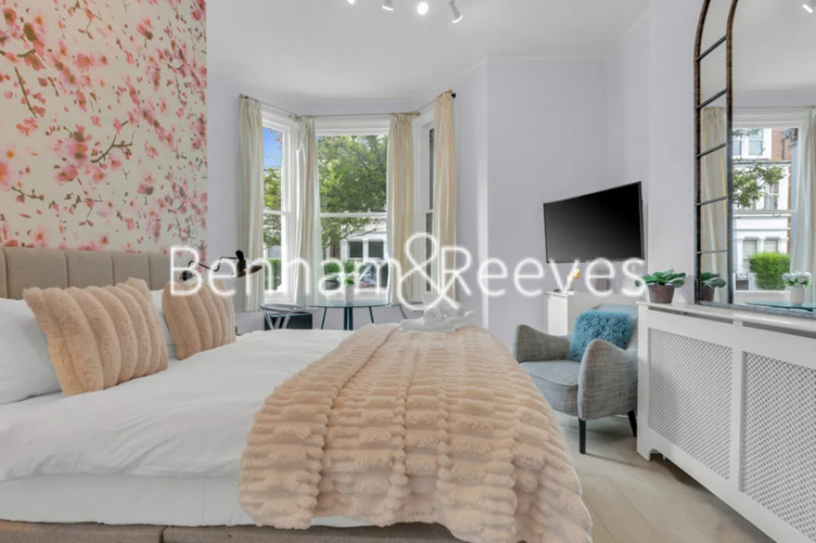Studio flat to rent in Lena Gardens, Hammersmith, W6-image 8