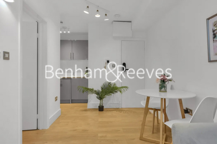 1  bedroom flat to rent in Lena Gardens, Hammersmith, W6-image 7