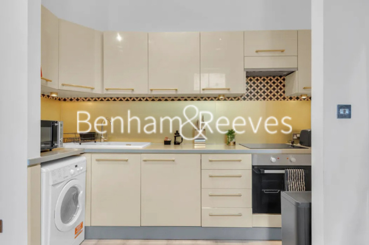 1  bedroom flat to rent in Lena Gardens, Hammersmith, W6-image 2