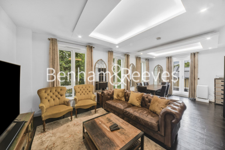 5  bedrooms flat to rent in Ashchurch Grove, Hammersmith, W12-image 8