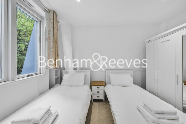 5  bedrooms flat to rent in Ashchurch Grove, Hammersmith, W12-image 11