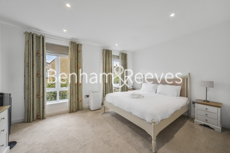 5  bedrooms flat to rent in Ashchurch Grove, Hammersmith, W12-image 18