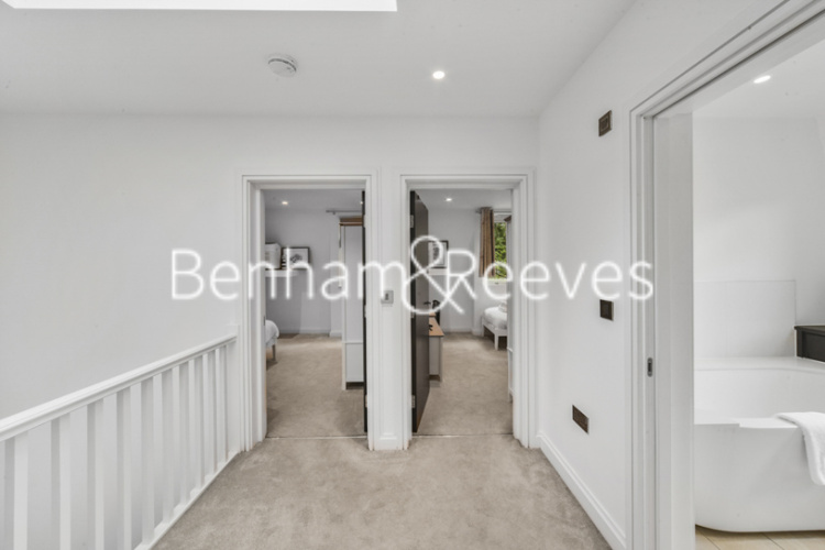 5  bedrooms flat to rent in Ashchurch Grove, Hammersmith, W12-image 23