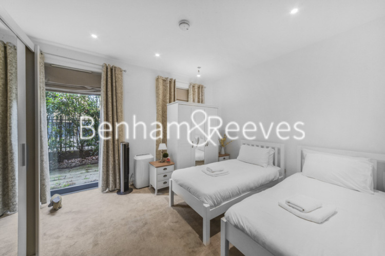 5  bedrooms flat to rent in Ashchurch Grove, Hammersmith, W12-image 24