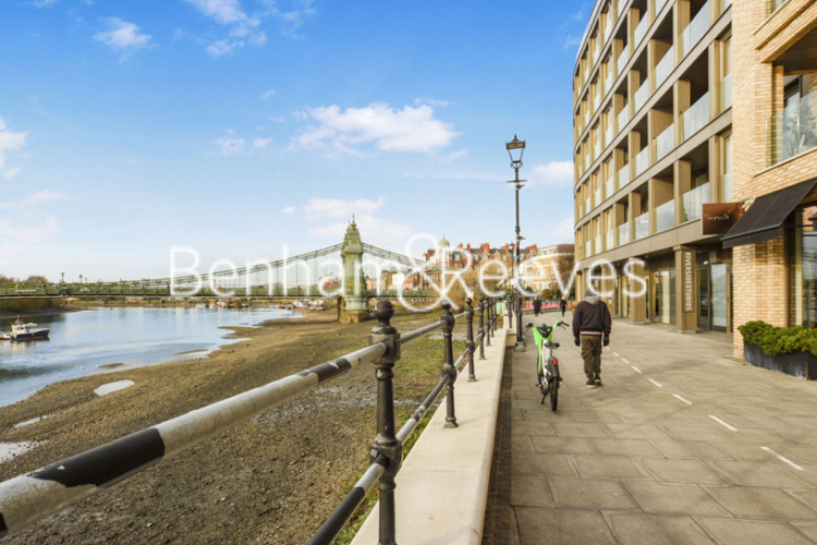 2  bedrooms flat to rent in Crisp Road, Queens Wharf, W6-image 12