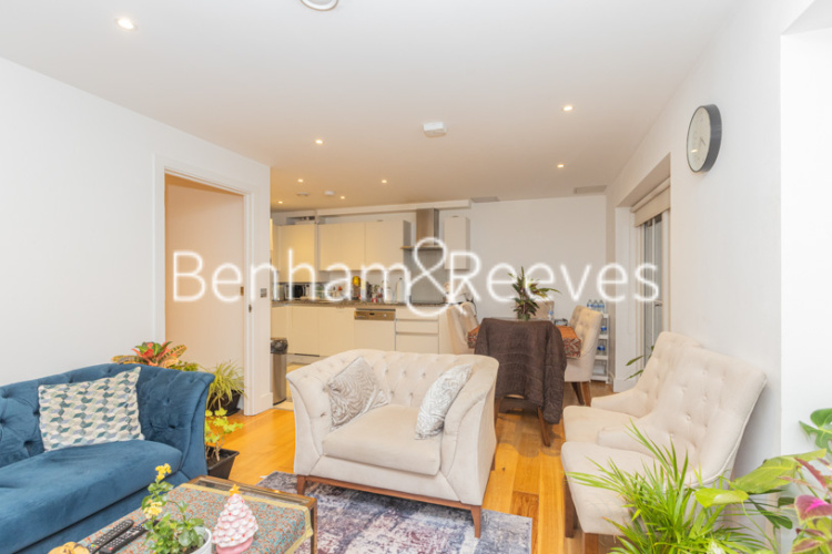 2  bedrooms flat to rent in Upper Richmond Road, Hammersmith, SW15-image 3