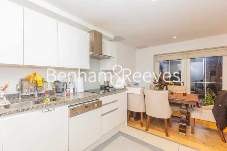2  bedrooms flat to rent in Upper Richmond Road, Hammersmith, SW15-image 9
