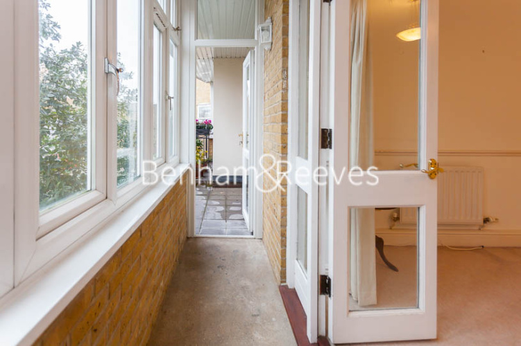 2  bedrooms flat to rent in Clayton House, Trinity Church Road, SW13-image 9