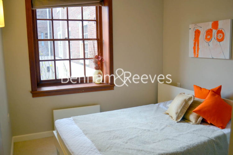 2  bedrooms flat to rent in Sir Giles Gilbert Scott Building, Scott Avenue, SW15-image 3