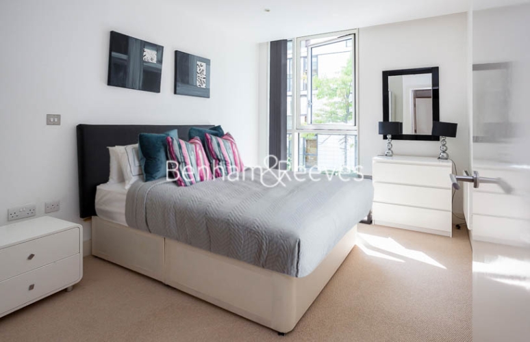 1 bedroom flat to rent in Times Square, City Quarter, E1-image 3