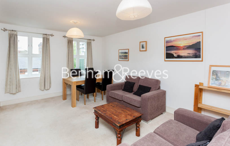 2  bedrooms flat to rent in Buckfast Street, Bethnal Green, E2-image 1