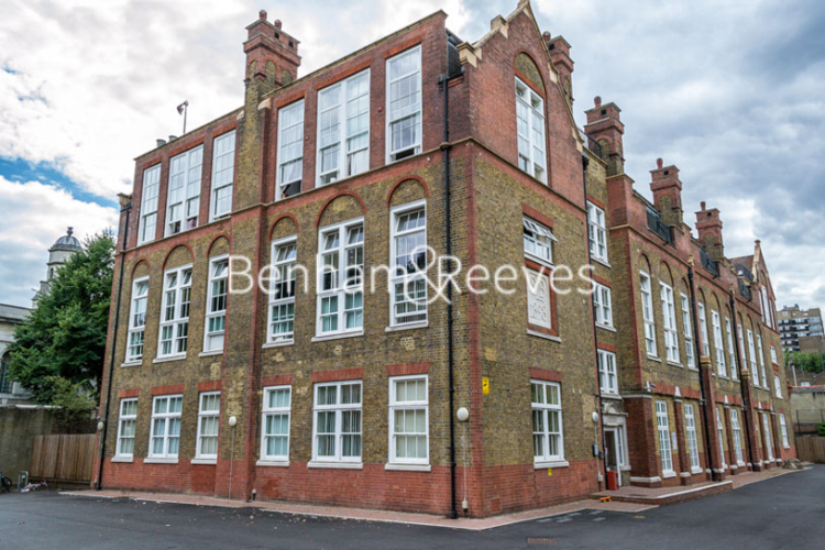 3  bedrooms house to rent in School Mews, Cable Street, E1-image 7