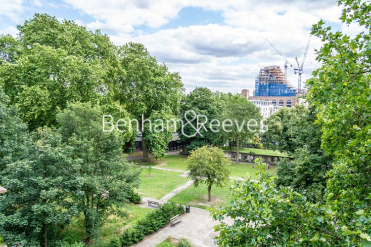 3  bedrooms house to rent in School Mews, Cable Street, E1-image 8