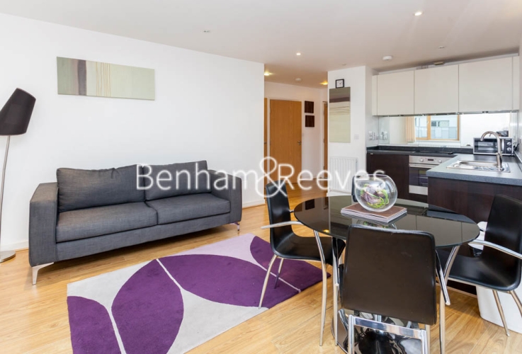 1 bedroom flat to rent in Arboretum Place, Barking, IG11-image 1