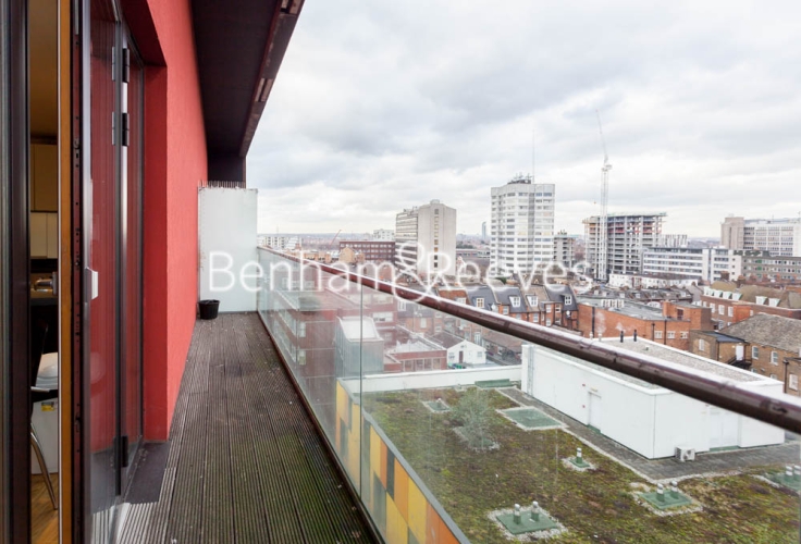 1 bedroom flat to rent in Arboretum Place, Barking, IG11-image 5