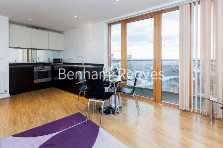 1 bedroom flat to rent in Arboretum Place, Barking, IG11-image 7