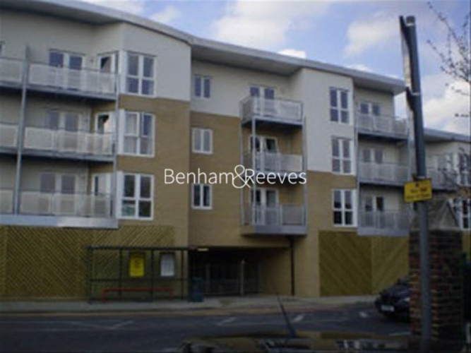 1  bedroom flat to rent in High Road, Ilford, IG1-image 5