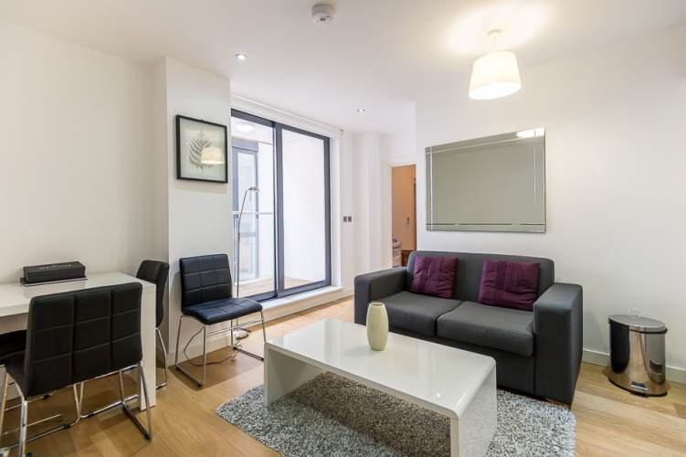 1 bedroom flat to rent in Alie Street, Aldgate East, E1-image 3