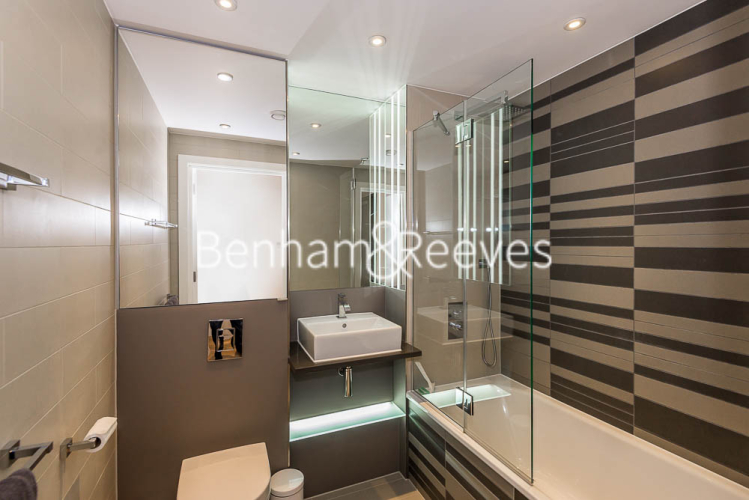 1 bedroom flat to rent in Courtyard Apartments, Avantgarde, E1-image 4