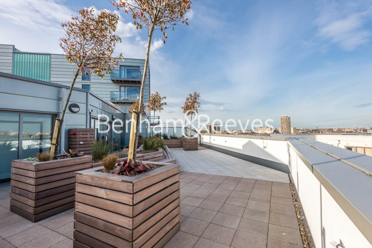 1 bedroom flat to rent in Courtyard Apartments, Avantgarde, E1-image 9