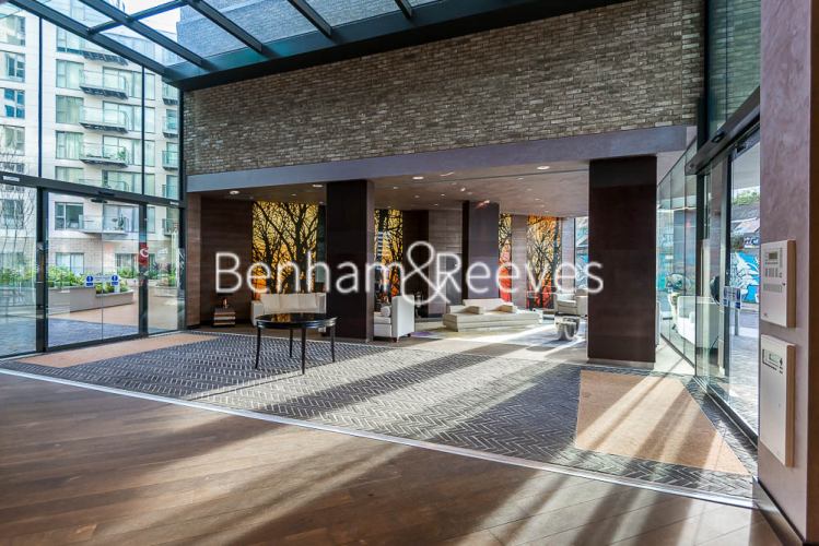 1 bedroom flat to rent in Courtyard Apartments, Avantgarde, E1-image 11