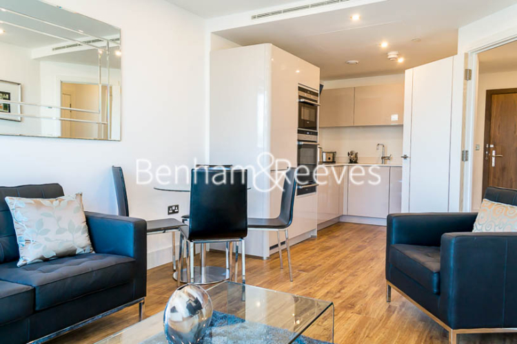 1 bedroom flat to rent in Alie Street, Aldgate East, E1-image 2