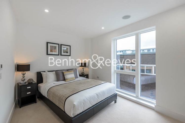1  bedroom flat to rent in Lambs Walk, Tower Bridge, SE1-image 3