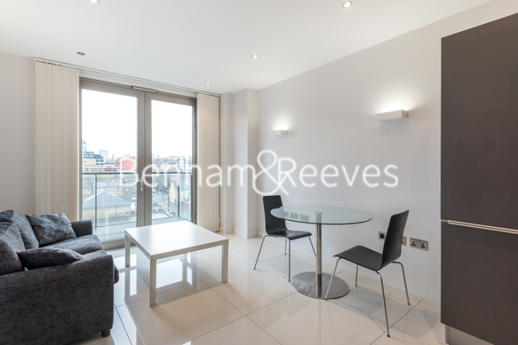 1 bedroom flat to rent in Haven Way, Bermondsey, SE1-image 1