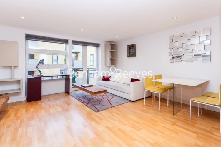 1  bedroom flat to rent in Florin Court, Tanner Street, SE1-image 1