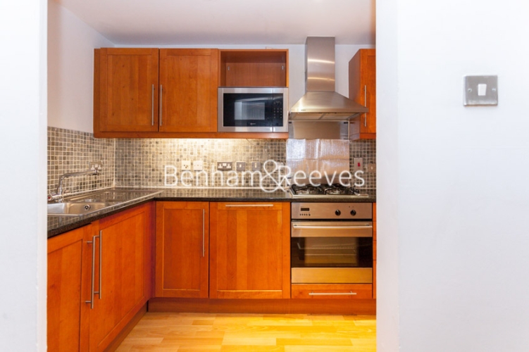 1  bedroom flat to rent in Florin Court, Tanner Street, SE1-image 2