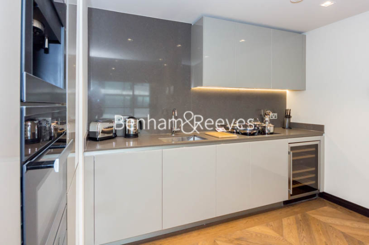 2  bedrooms flat to rent in Balmoral House, One Tower Bridge, SE1-image 2