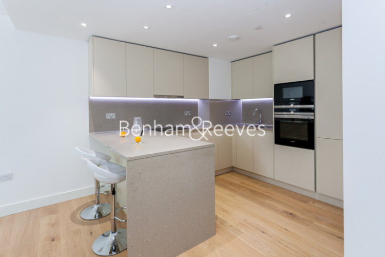 1 bedroom flat to rent in Vaughan Way, Wapping, E1W-image 2