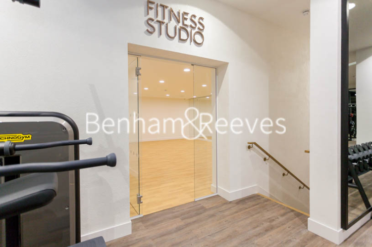 2  bedrooms flat to rent in Admiralty House, London Dock, Vaughan Way, E1W-image 18