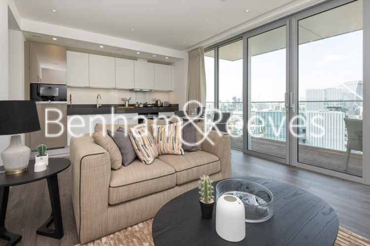 1 bedroom flat to rent in Chaucer Garden, Aldgate East, E1-image 1