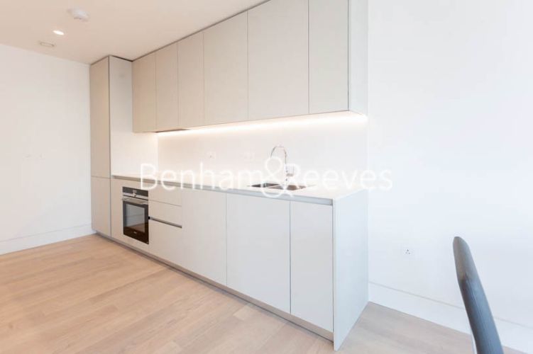 1 bedroom flat to rent in The Duo Tower, Penn Street, N1-image 2