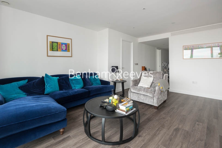 3 bedrooms flat to rent in Alie Street, Aldgate East, E1-image 1