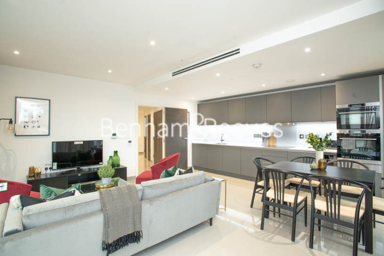 3  bedrooms flat to rent in St. Georges Circus, Blackfriars Circus, SE1-image 2