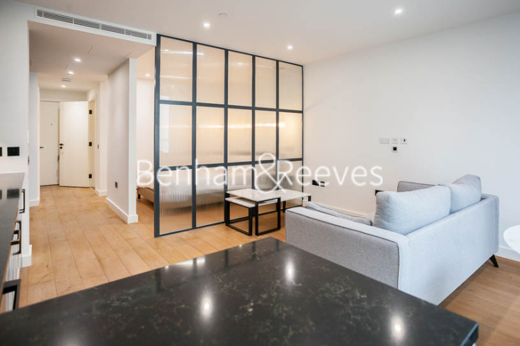 1 bedroom flat to rent in Emery Wharf, London Dock, Wapping, E1W-image 1