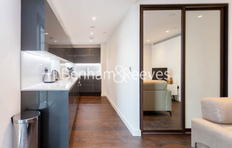 Studio flat to rent in Lavender Place, Royal Mint Gardens, E1-image 2