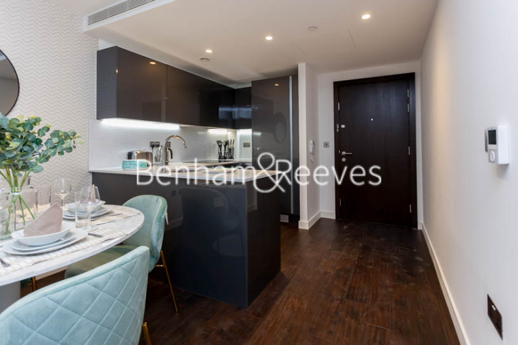 1  bedroom flat to rent in Lavender Place, Royal Mint Gardens, E1-image 2