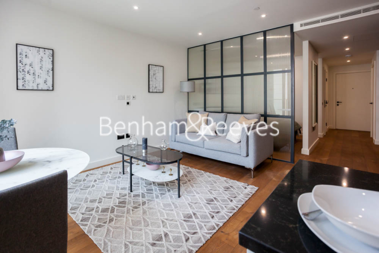 1  bedroom flat to rent in Emery Wharf, Wapping, E1W-image 1