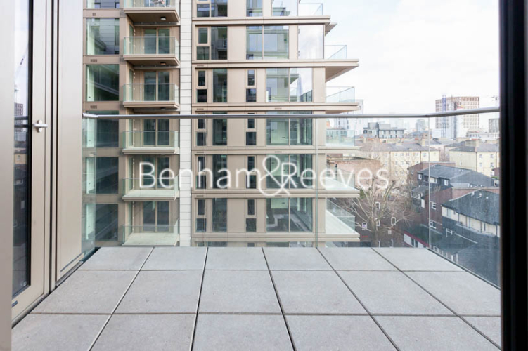 1 bedroom flat to rent in Rosemary Building, Royal Mint Gardens, E1-image 6