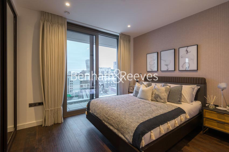 3 bedrooms flat to rent in Rosemary Building, Royal Mint Gardens, E1-image 3