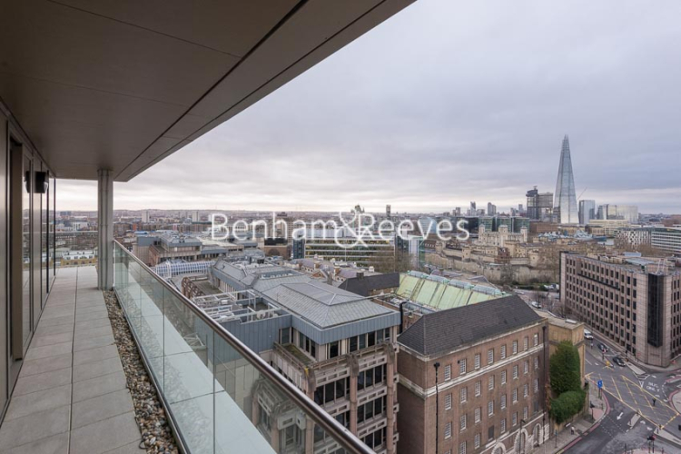 3 bedrooms flat to rent in Rosemary Building, Royal Mint Gardens, E1-image 5