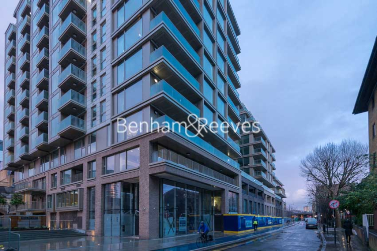 3 bedrooms flat to rent in Rosemary Building, Royal Mint Gardens, E1-image 6