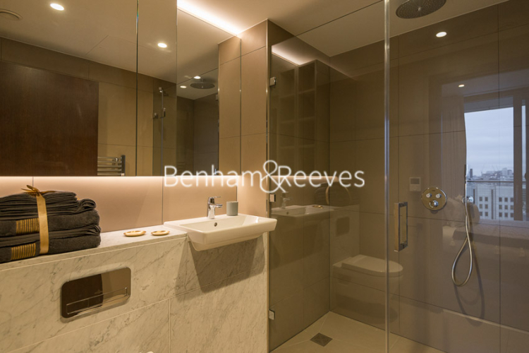 3 bedrooms flat to rent in Rosemary Building, Royal Mint Gardens, E1-image 14